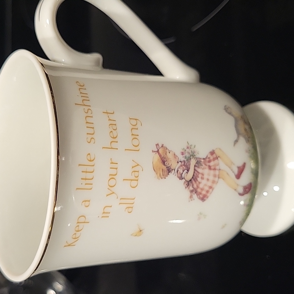 Treasures of the Heart Genuine Porcelain Mug Designers Collection girl and cat